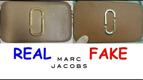 marc jacobs camera bag original vs fake|marc jacobs snapshot bag khaki.